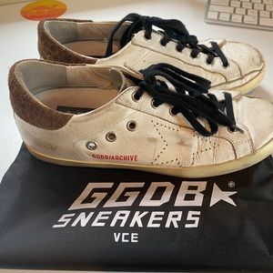 GOLDEN GOOSE LOW TOP SNEAKERS